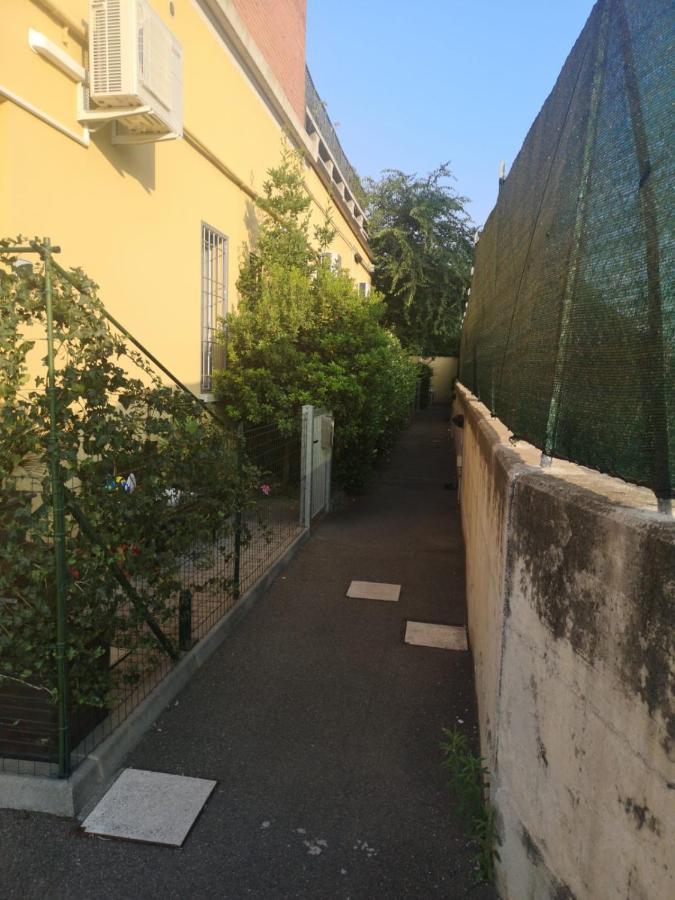 Farolfi Apartments Ranzani Bologna Kültér fotó